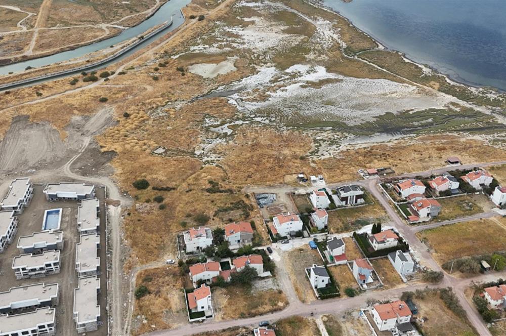 C21 Loca'dan Deniz Manzaralı Villa İmarlı Satılık Arsa