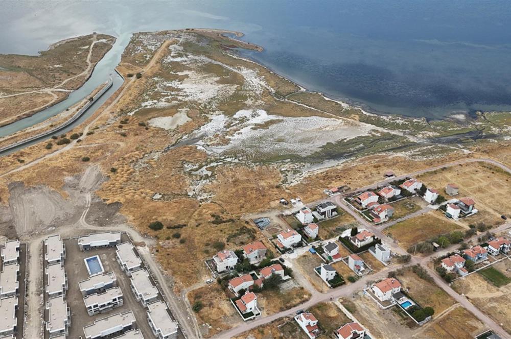 C21 Loca'dan Deniz Manzaralı Villa İmarlı Satılık Arsa