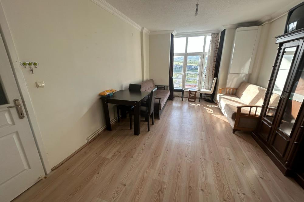 C21 BAL'DAN TOKİ YENİMAHALLEDE SATILIK EŞYALI 1+1
