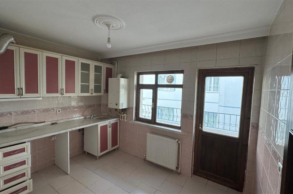 MERKEZİ KONUM B. MUTFAK 2+1 KİRALIK DAİRE