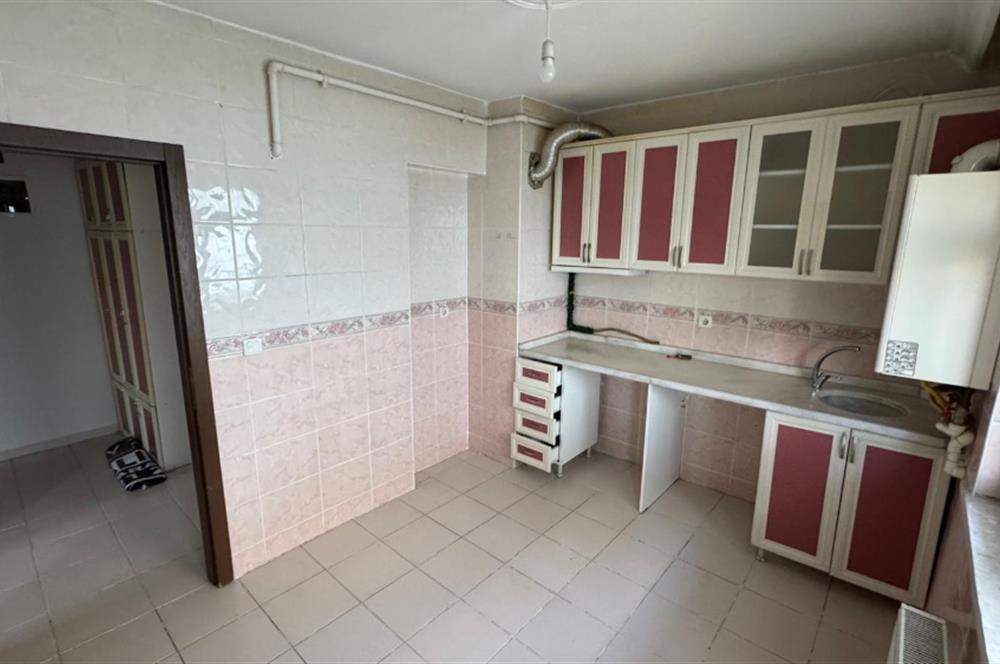 MERKEZİ KONUM B. MUTFAK 2+1 KİRALIK DAİRE