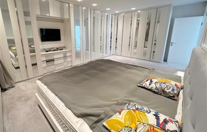 DEĞİRMEN BOĞAZI SİTESİNDE BAHÇELİ ÖZEL TASARIM SATILIK LÜX VİLLA