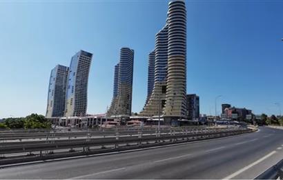 Kartal İSTMarina'da Balkonlu, Deniz & Şehir Manzaralı 2+1