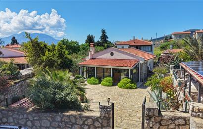 DATÇA KIZLAN | TEK KATLI HAVUZLU GENİŞ BAHÇELİ VİLLA+KONUK EVİ