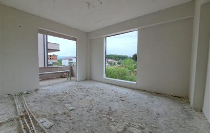 Pera Kocaali 1 Sitesi Havuzlu Denize Yakın Yeni Satılık 2+1 ler