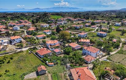 DATÇA KIZLAN | TEK KATLI HAVUZLU GENİŞ BAHÇELİ VİLLA+KONUK EVİ