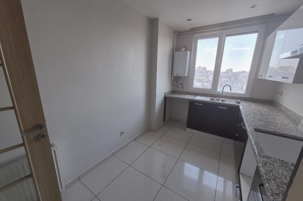 İnönü Mahallesinde Bakımlı Merkezi Konumda 2+1 Satılık Daire