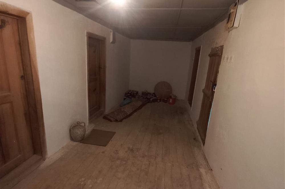 C.21LOCA'DAN SUSURLUK BABAKÖYDE MÜKEMMEL BAHÇELİ KÖY EVİ