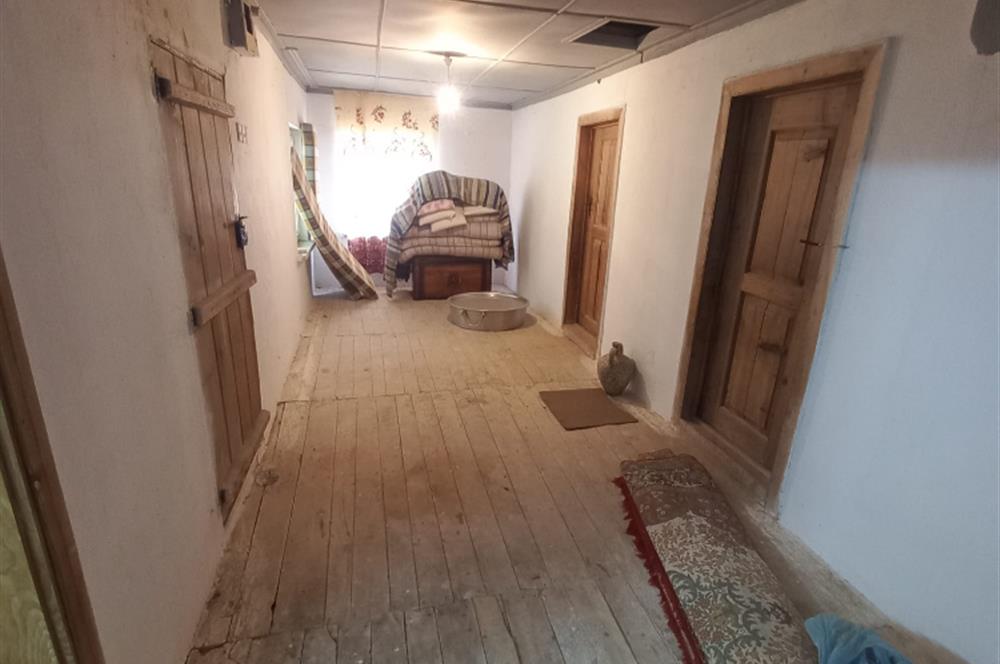 C.21LOCA'DAN SUSURLUK BABAKÖYDE MÜKEMMEL BAHÇELİ KÖY EVİ