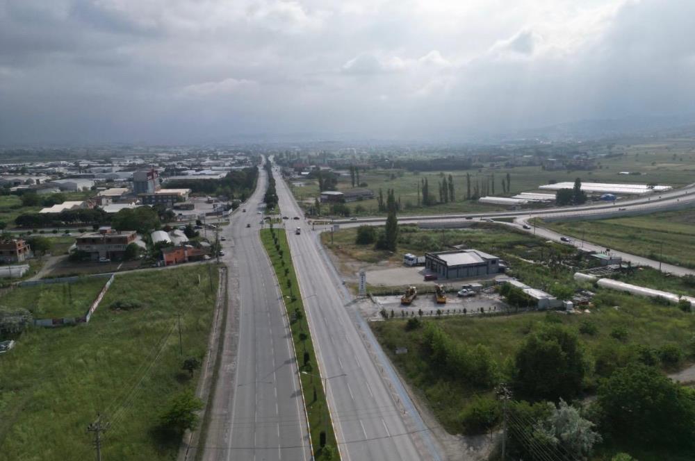 KARESİ YENİMAHALLE'DE 1471 m2 T1 TİCARİ İMARLI ARSA HİSSESİ