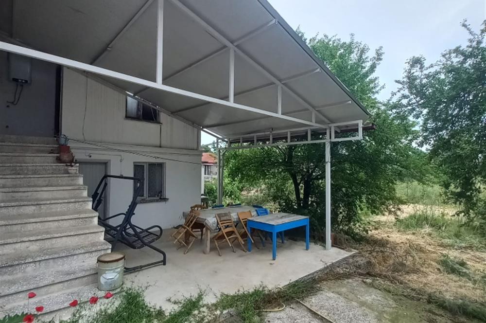 C.21LOCA'DAN SUSURLUK BABAKÖYDE MÜKEMMEL BAHÇELİ KÖY EVİ