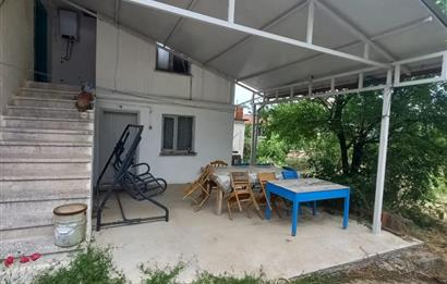 C.21LOCA'DAN SUSURLUK BABAKÖYDE MÜKEMMEL BAHÇELİ KÖY EVİ