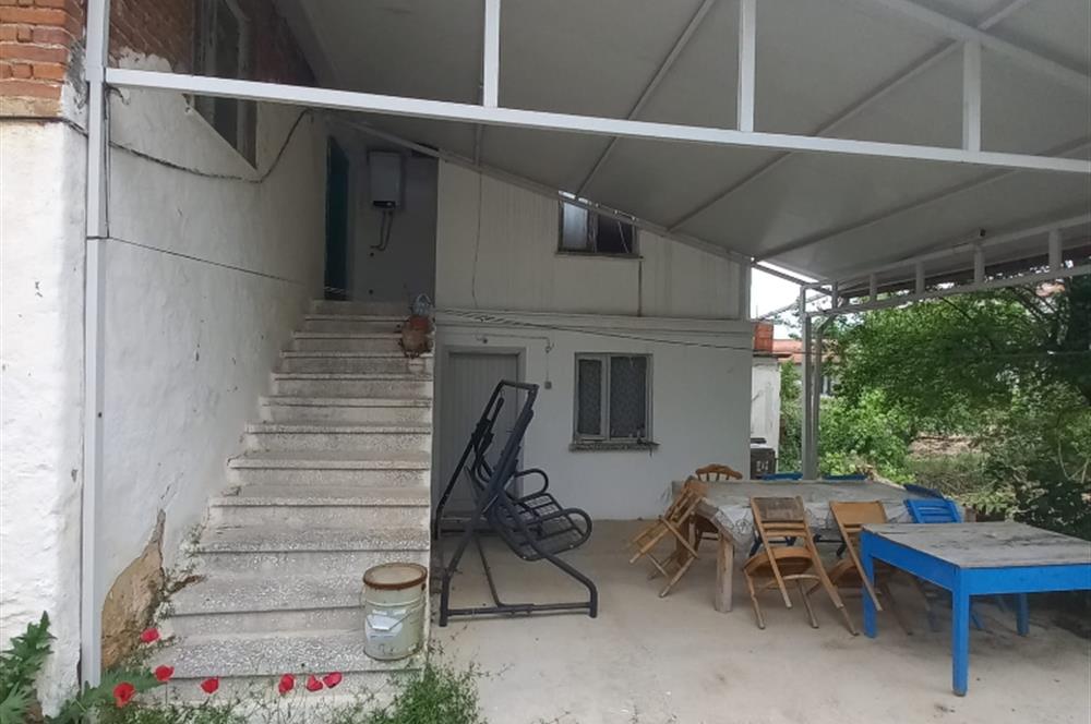 C.21LOCA'DAN SUSURLUK BABAKÖYDE MÜKEMMEL BAHÇELİ KÖY EVİ