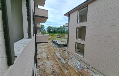 Pera Kocaali 1 Sitesi Havuzlu Denize Yakın Yeni Satılık 2+1 ler