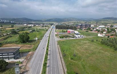 KARESİ YENİMAHALLE'DE 1471 m2 T1 TİCARİ İMARLI ARSA HİSSESİ