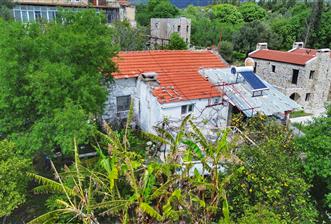 Datça Reşadiye | 1300m2 İçinde İmarlı Deniz Manzaralı Arsa ve Ev - 1 - 34612