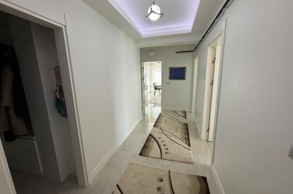 CENTURY 21 plus dan seçme sitesinde köşe konumlu daire 
