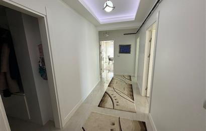 CENTURY 21 plus dan seçme sitesinde köşe konumlu daire 