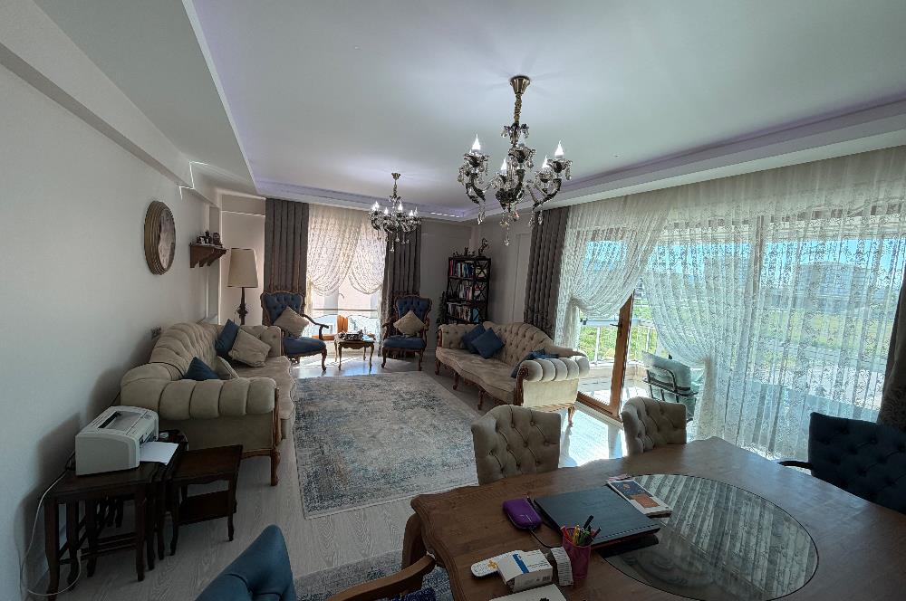 CENTURY 21 plus dan seçme sitesinde köşe konumlu daire 