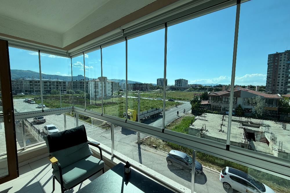 CENTURY 21 plus dan seçme sitesinde köşe konumlu daire 