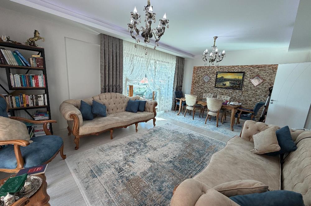 CENTURY 21 plus dan seçme sitesinde köşe konumlu daire 