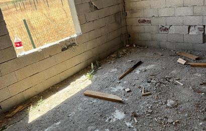 GÖLBAŞI DİKİLİTAŞ'TA NATAMAM BETONARME EVİ BULUNAN HOBİ BAHÇESİ
