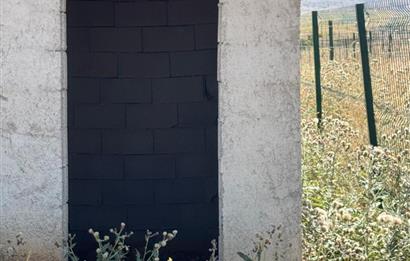 GÖLBAŞI DİKİLİTAŞ'TA NATAMAM BETONARME EVİ BULUNAN HOBİ BAHÇESİ