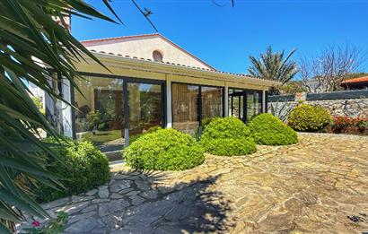 DATÇA KIZLAN | TEK KATLI HAVUZLU GENİŞ BAHÇELİ VİLLA+KONUK EVİ