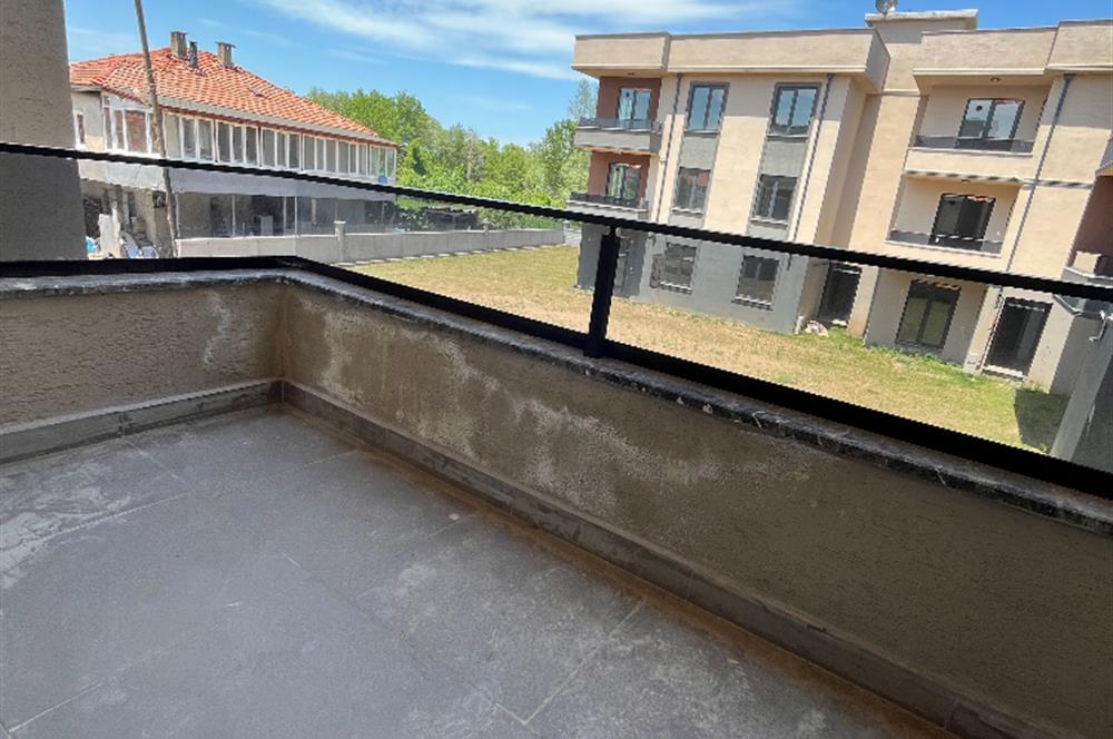 KARASU'DA SIFIR KREDİYE UYGUN HAVUZLU SİTEDE 2+1 DAİRE