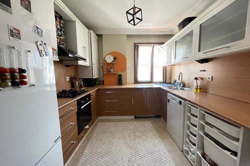 ZÜMRÜTEVLER MAHALLE'SİNDE 2+1 76m2 NET FERAH DAİRE