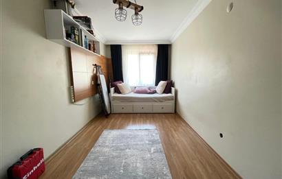 ZÜMRÜTEVLER MAHALLE'SİNDE 2+1 76m2 NET FERAH DAİRE