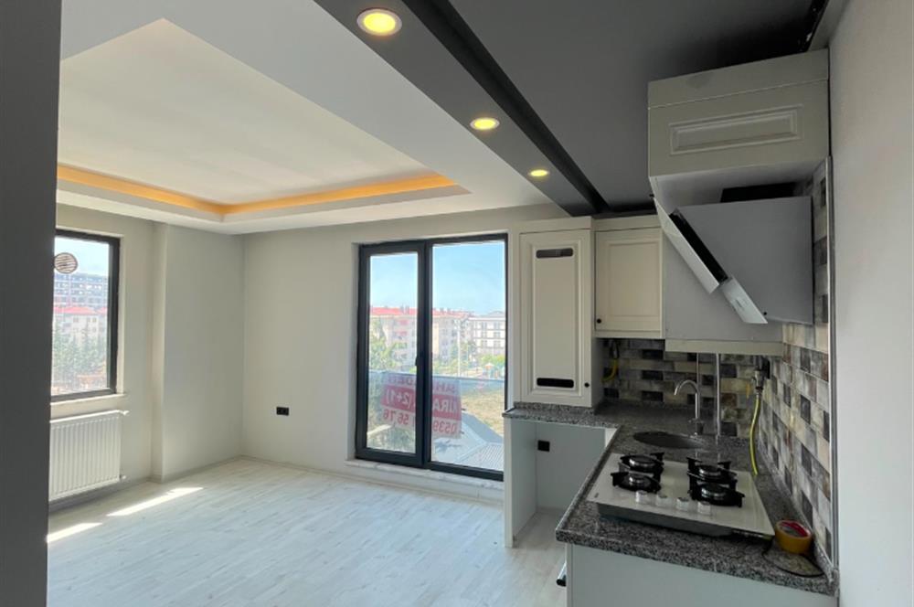 CENTURY 21'DEN ARİS CITY'DE KİRALIK 2+1!