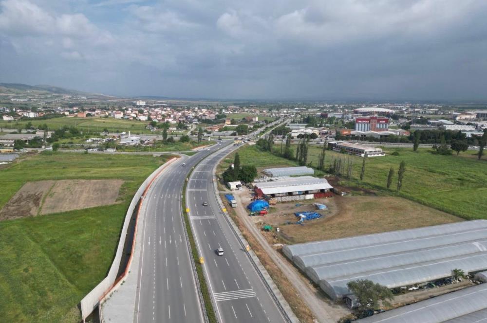 KARESİ YENİMAHALLE'DE 1471 m2 T1 TİCARİ İMARLI ARSA HİSSESİ