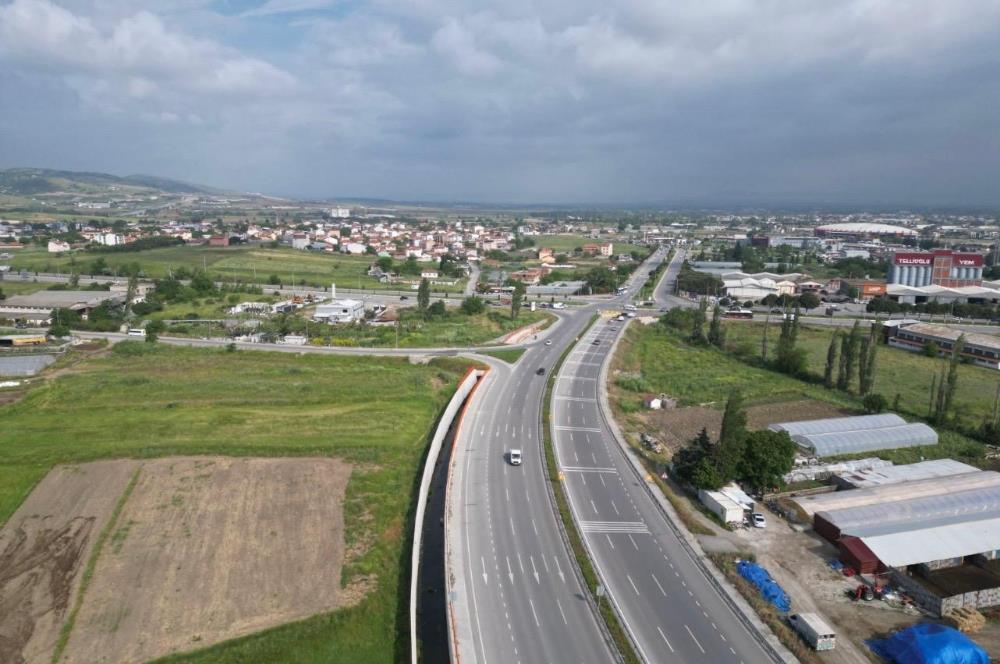 KARESİ YENİMAHALLE'DE 1471 m2 T1 TİCARİ İMARLI ARSA HİSSESİ