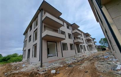 Pera Kocaali 1 Sitesi Havuzlu Denize Yakın Yeni Satılık 2+1 ler