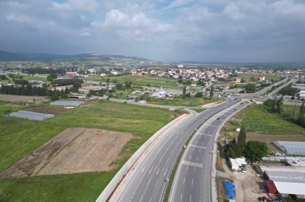 KARESİ YENİMAHALLE'DE 1471 m2 T1 TİCARİ İMARLI ARSA HİSSESİ