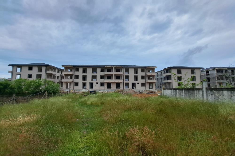 Pera Kocaali 1 Sitesi Havuzlu Denize Yakın Yeni Satılık 2+1 ler