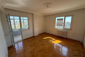 C21 BAYAR dan KOŞUYOLU ÜSKÜDARA GİDEN CADDEDE 3+1 KİRALIK SİTEDE BAKIMLI ÖNÜ AÇIK - 3 - 34653