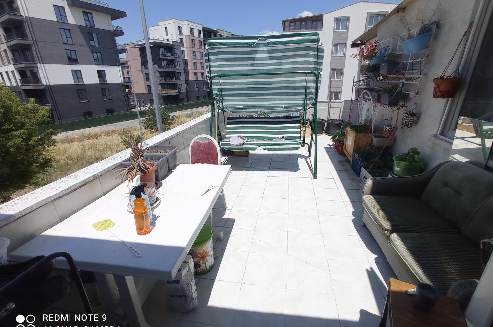 Century 21 Bal'dan Gümüşçeşme Mahallesinde Satılık 2+1 Teraslı Daire