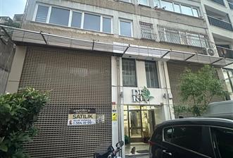 MERKEZİ KONUM, GÜÇLÜ YATIRIM: 750 m² TİCARİ GAYRİMENKUL - 6 - 34685