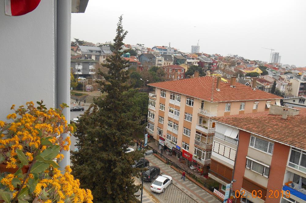 C21 BAYAR dan KOŞUYOLU ÜSKÜDARA GİDEN CADDEDE 3+1 KİRALIK SİTEDE BAKIMLI ÖNÜ AÇIK