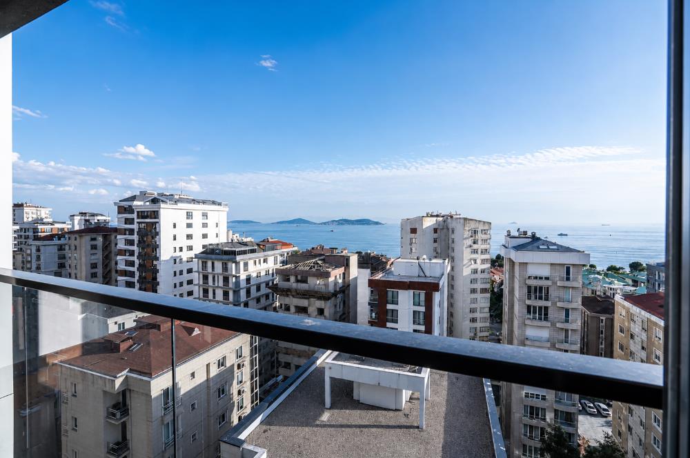 Caddebostanda BOŞ Eşsiz Deniz Manzaralı 4+1 Geniş Daire