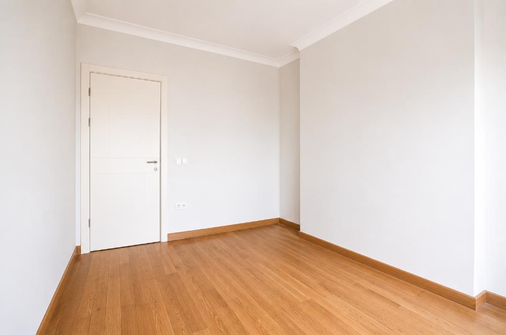 Caddebostanda BOŞ Eşsiz Deniz Manzaralı 4+1 Geniş Daire