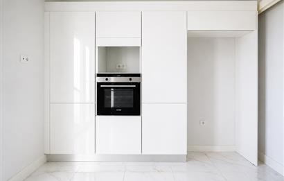 Caddebostanda BOŞ Eşsiz Deniz Manzaralı 4+1 Geniş Daire