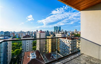 Caddebostanda BOŞ Eşsiz Deniz Manzaralı 4+1 Geniş Daire