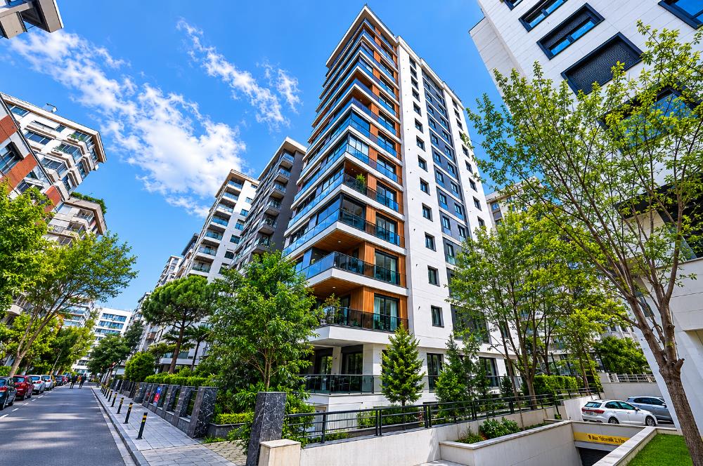 Caddebostanda BOŞ Eşsiz Deniz Manzaralı 4+1 Geniş Daire