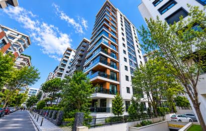 Caddebostanda BOŞ Eşsiz Deniz Manzaralı 4+1 Geniş Daire