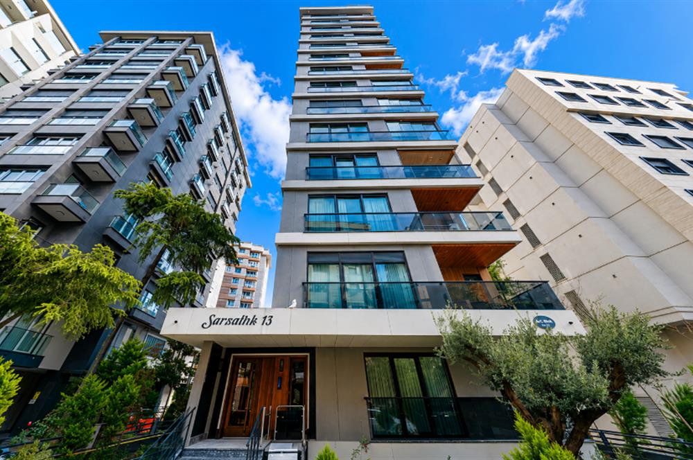 Caddebostanda BOŞ Eşsiz Deniz Manzaralı 4+1 Geniş Daire