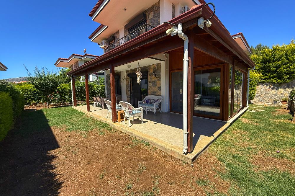 Datça Burgazda Müstakil Villa 261 m² Arsa Paylı Deniz Manzaralı