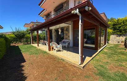 Datça Burgazda Müstakil Villa 261 m² Arsa Paylı Deniz Manzaralı
